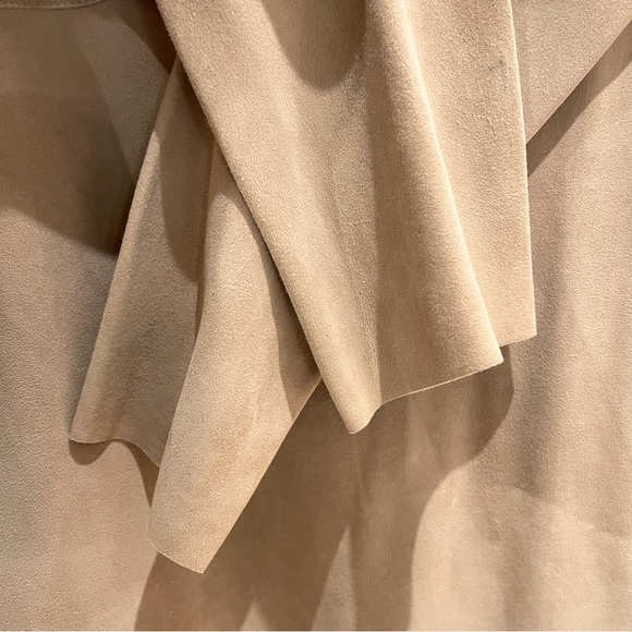 Theory Boho Leather Top with two leather corded bows Size M - Carmel color - Picture 12 of 17